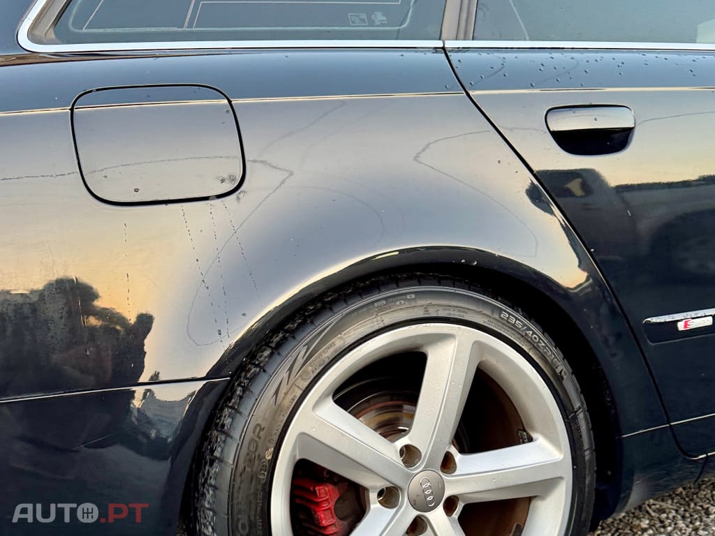 Audi A4 Avant 2.0 TDi S-line