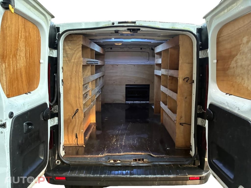 Renault Trafic 2.0 dCi L2H1 1.3T Grand Confort