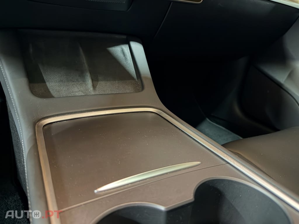 Tesla Model 3 Standard Range Plus RWD