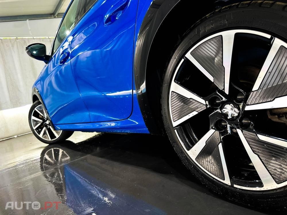 Peugeot E-208 50 kWh GT Pack