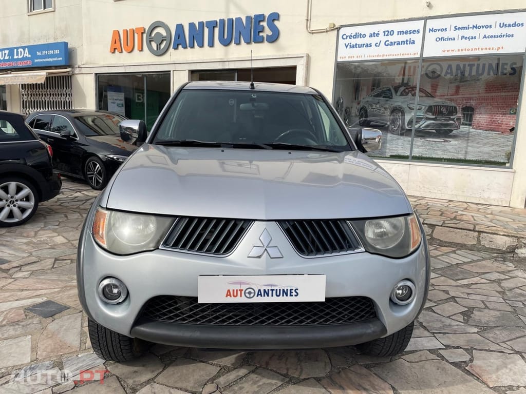 Mitsubishi L200 2.5 DI-D CD Invite+ AC/ABS 4WD