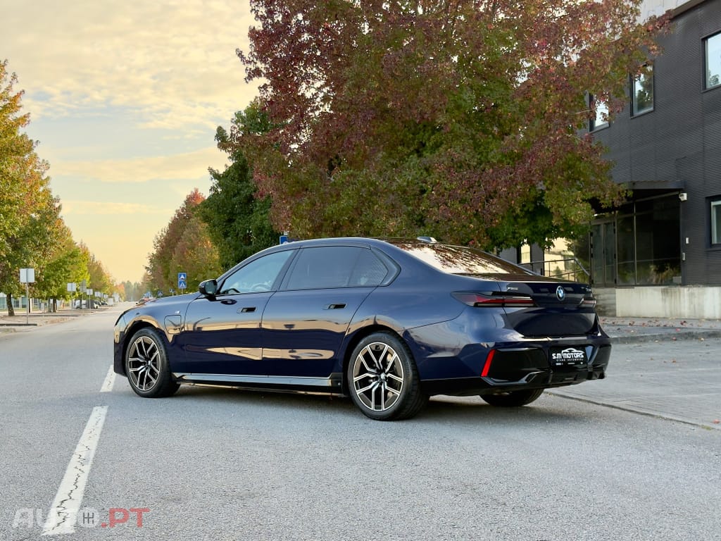 BMW 750 e xDrive Pack-M Pro
