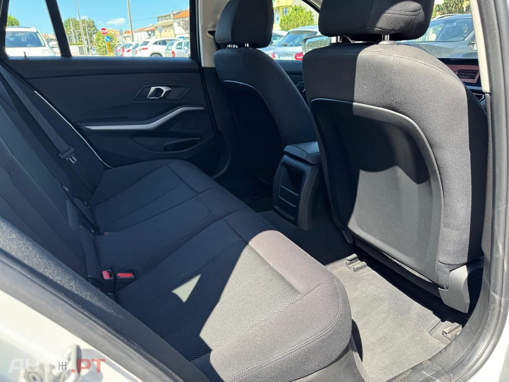 BMW 318 d Touring Line Sport
