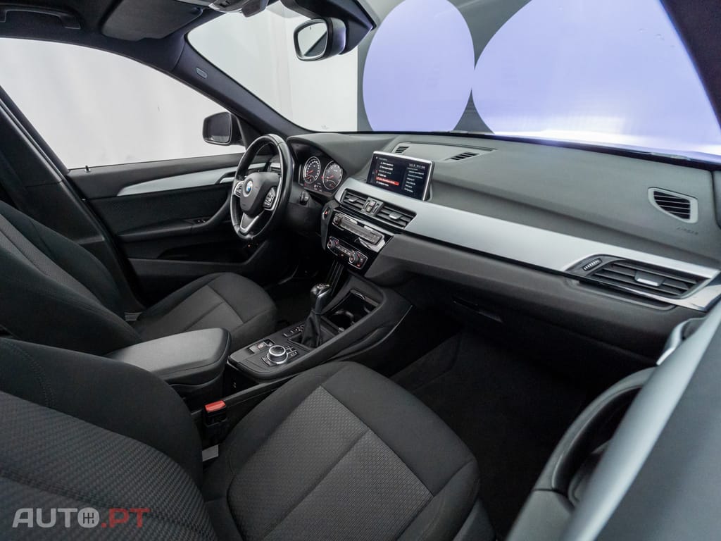 BMW X1 25 e xDrive Corporate Edition