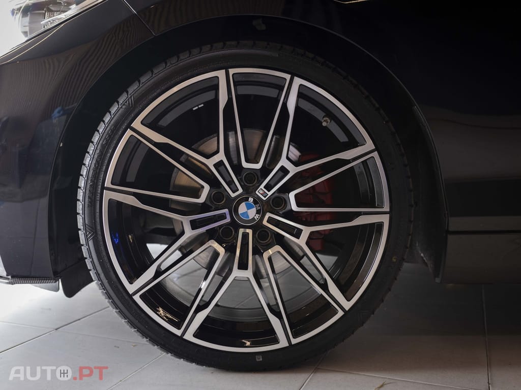 BMW 220 i Coupe Pack M