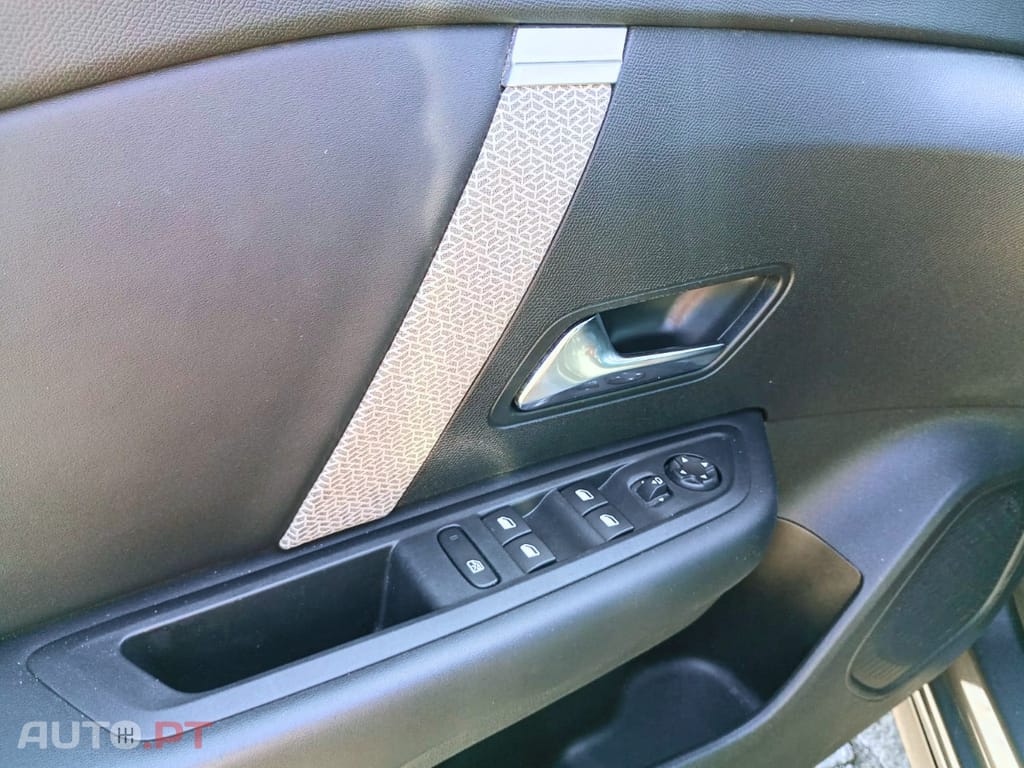Citroen C4 1.2 PureTech Feel Pack EAT8