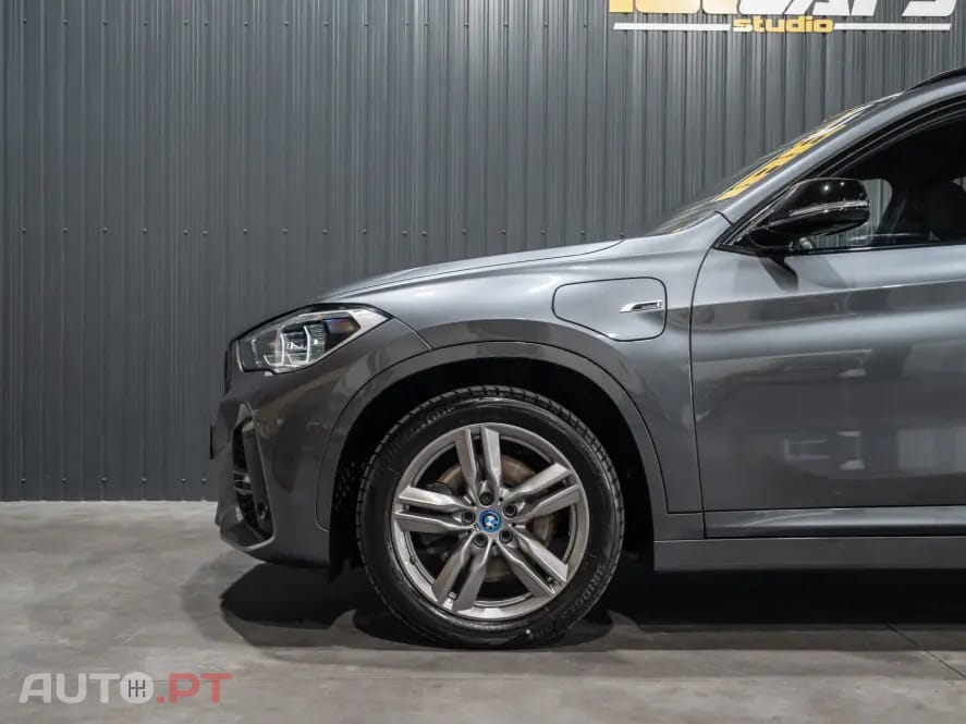 BMW X1 xDrive25e Pack Desportivo M