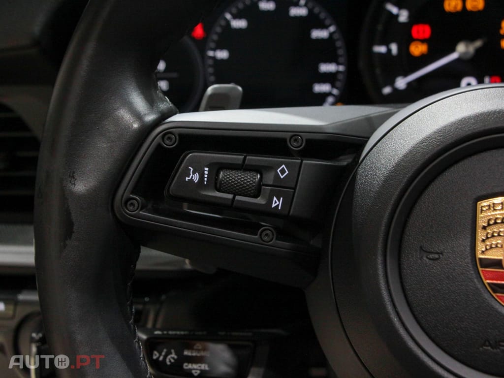 Porsche 992 Carrera Cabriolet PDK