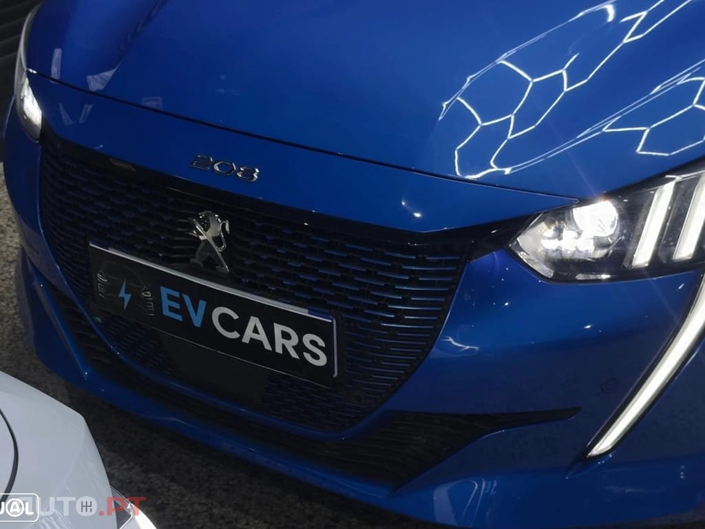 Peugeot E-208 50 kWh GT