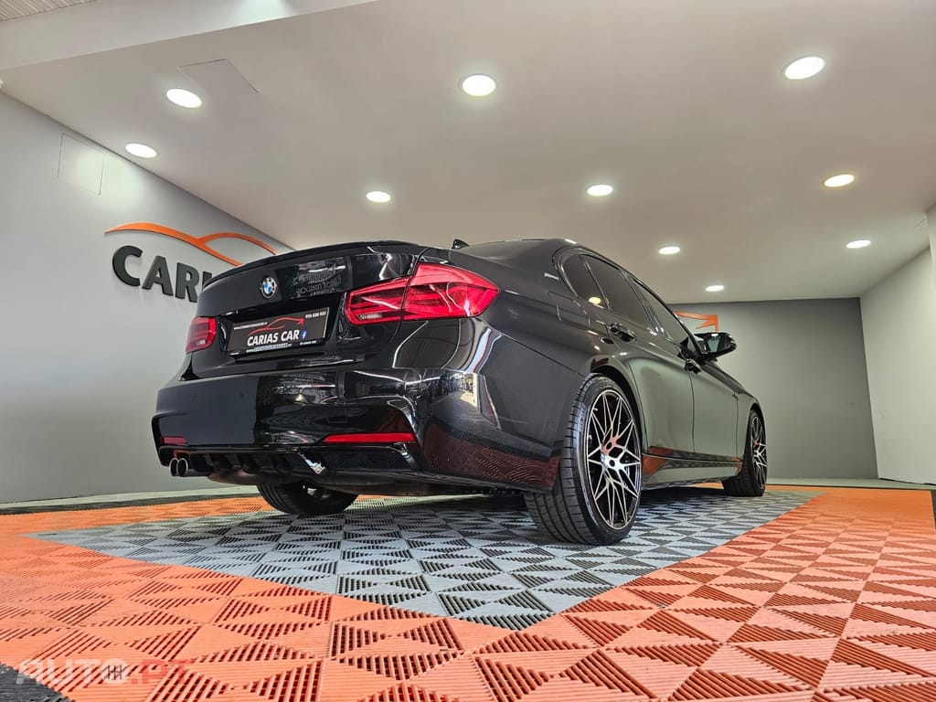BMW 330 iPerformance Pack M