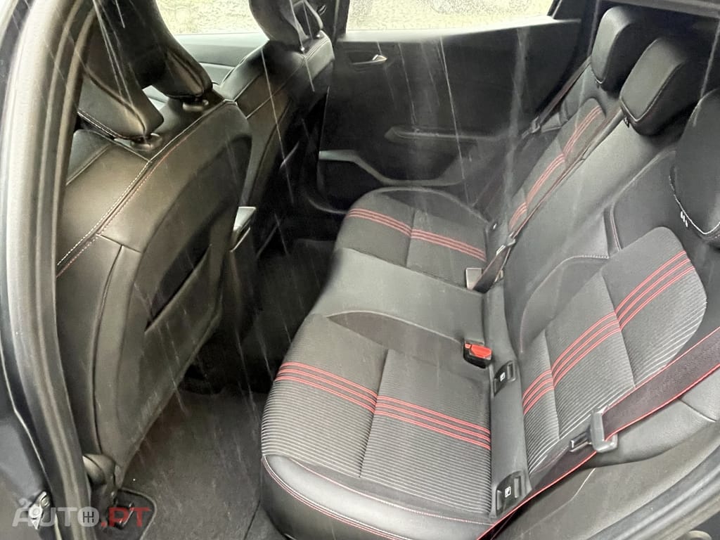 Renault Clio 1.0 TCe RS Line