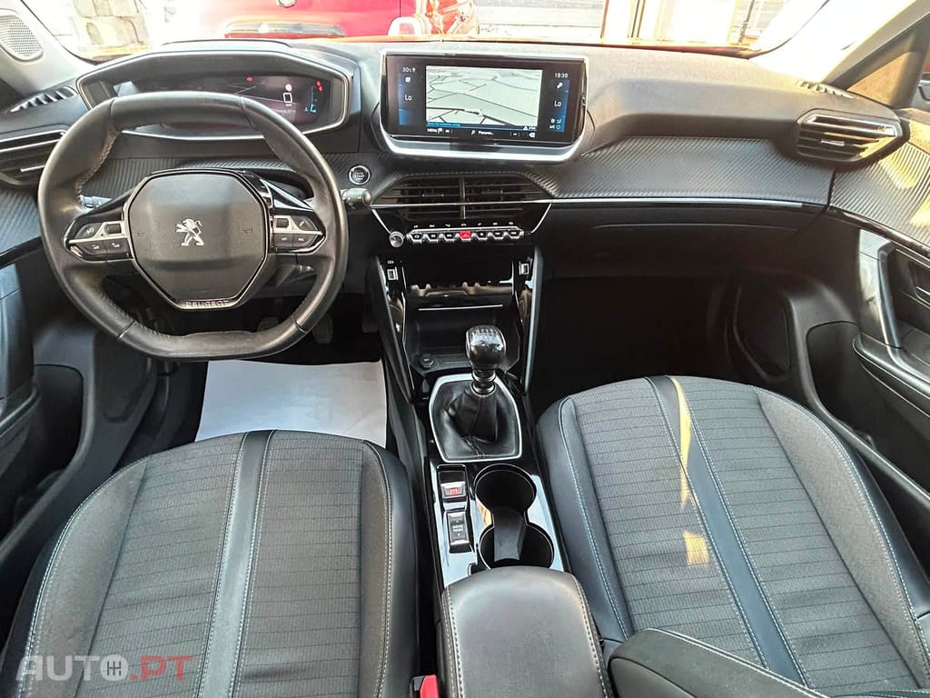 Peugeot 2008 1.5BlueHDI Allure Pack