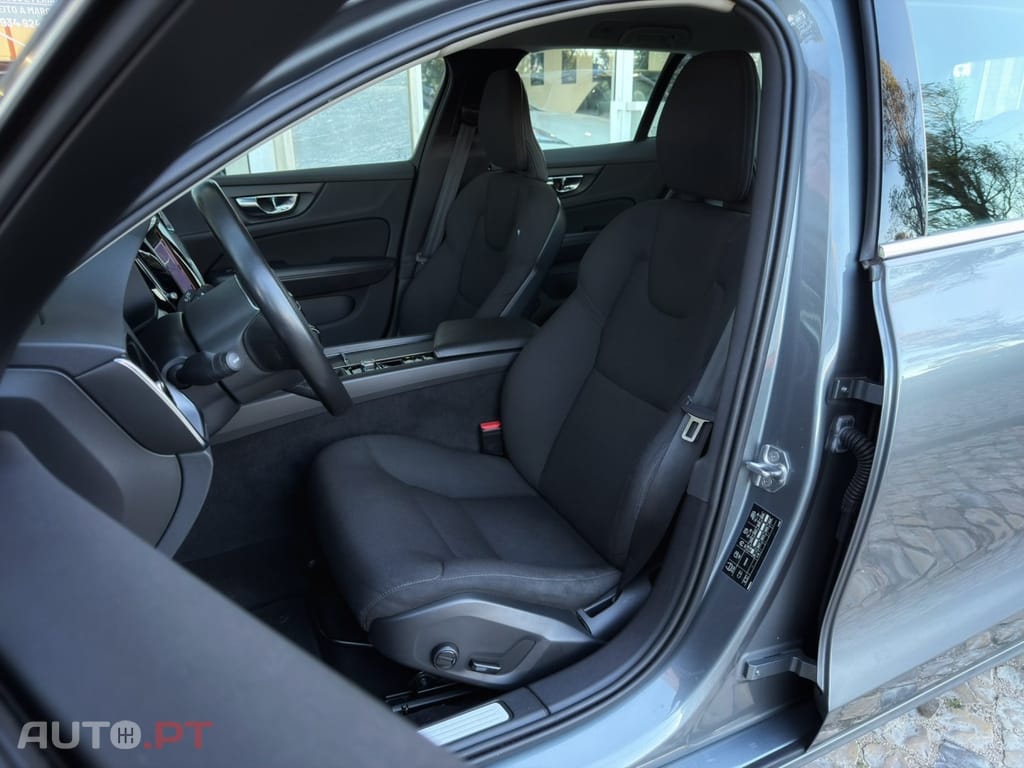 Volvo V60 2.0 D3 Momentum