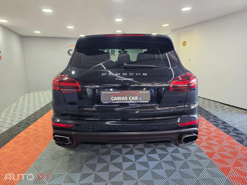 Porsche Cayenne S Tiptronic