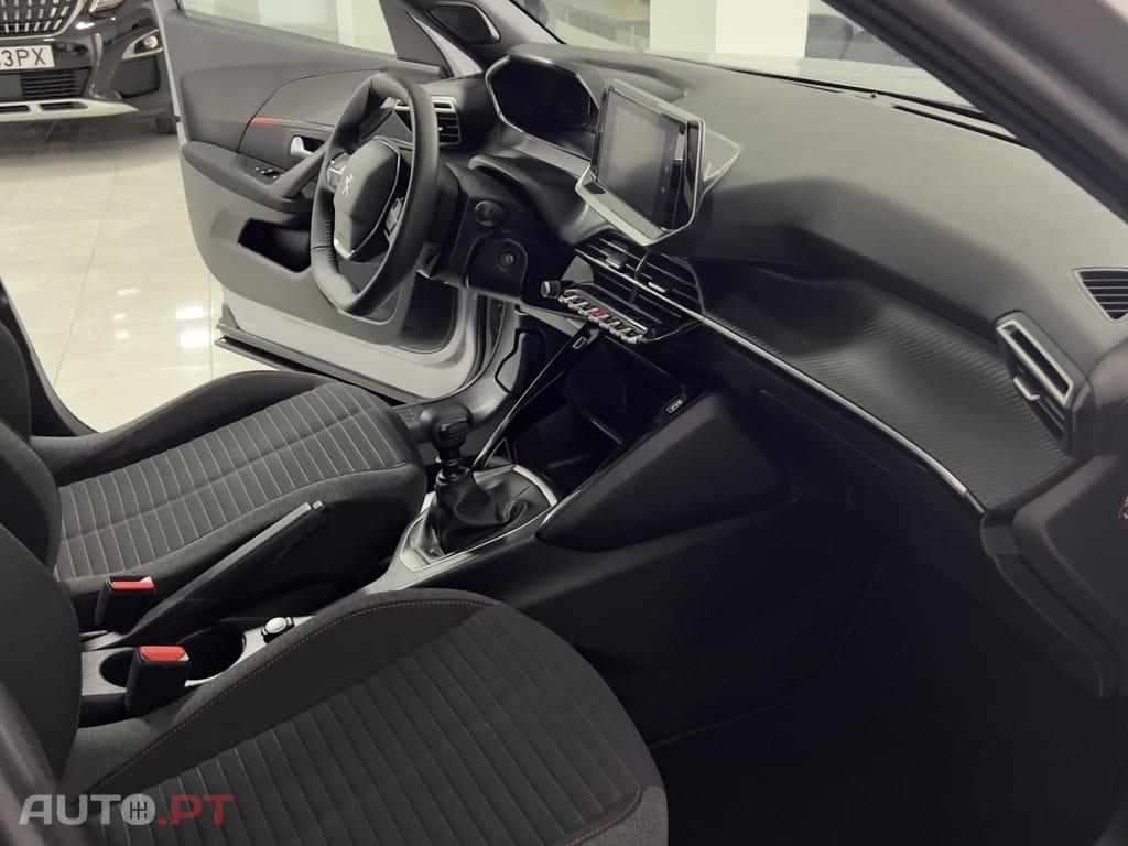 Peugeot 2008 1.2 PureTech Active