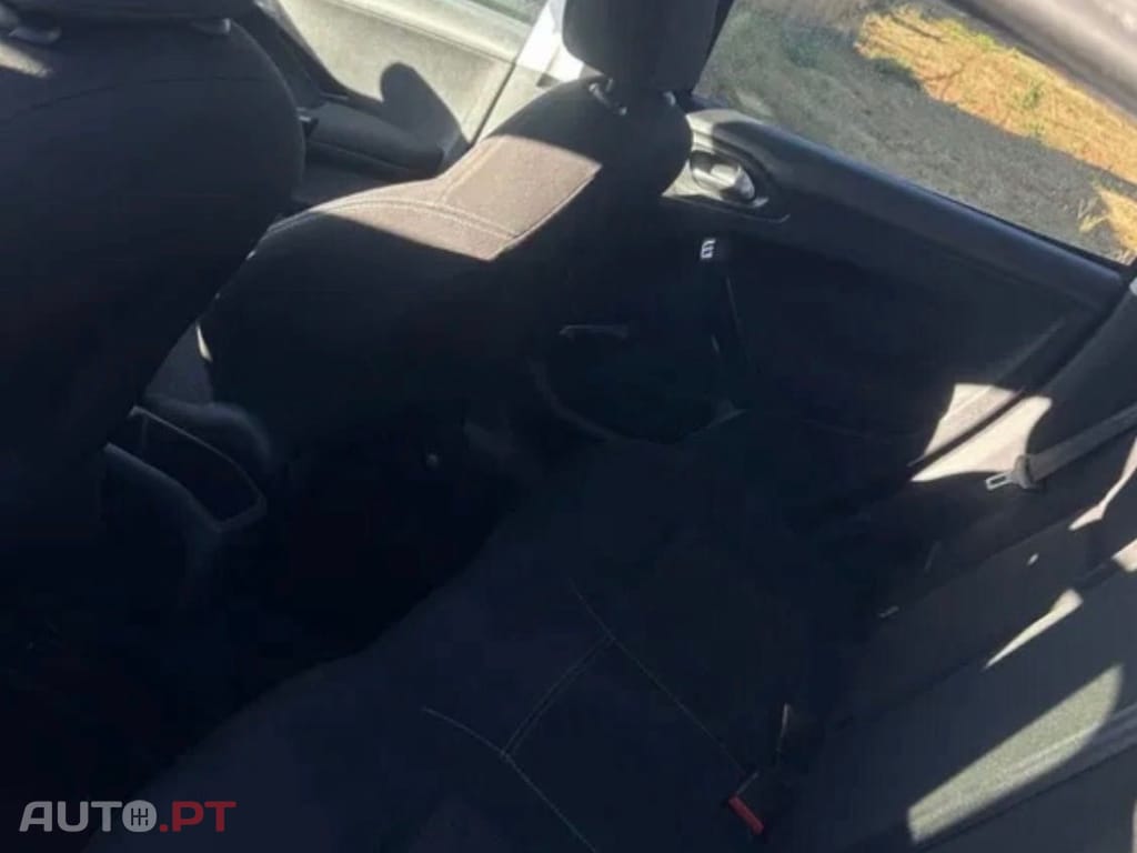 Peugeot 208 Peugeot 208 Allure 1.2 PureTech 2018