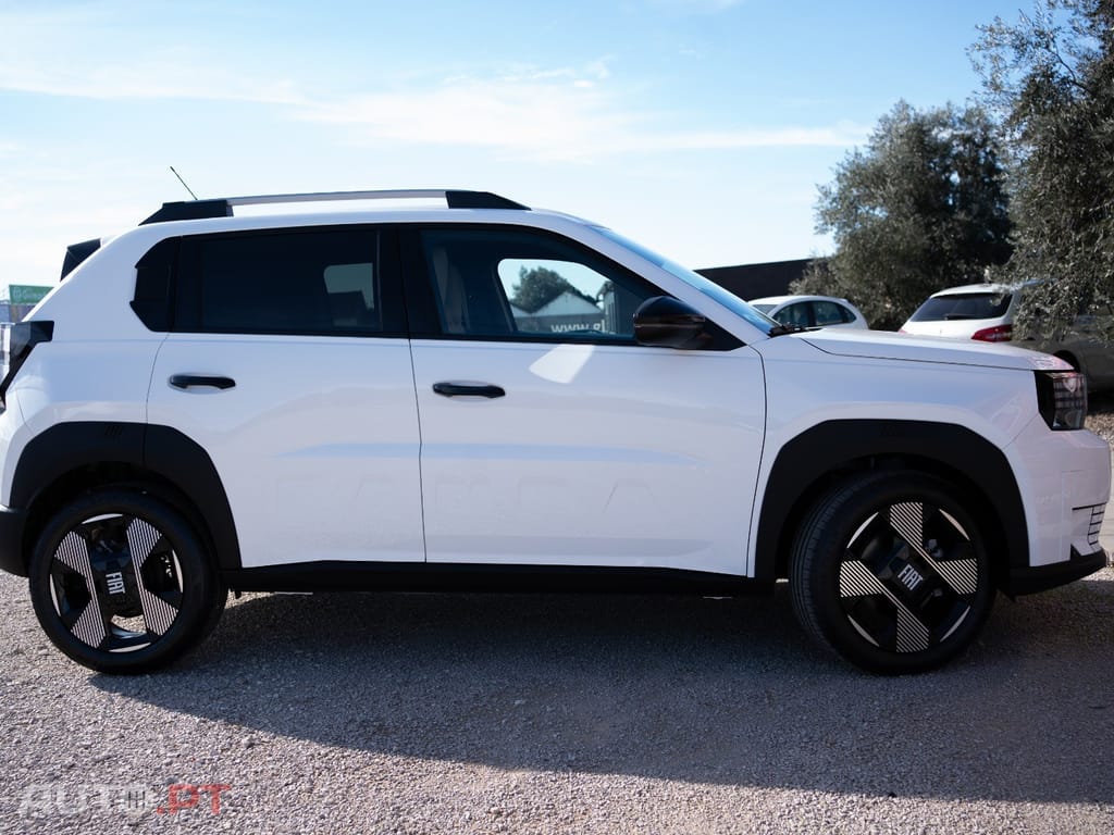 Fiat Grande Panda 1.2 Hybrid La Prima eDCT