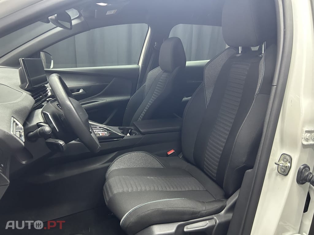 Peugeot 3008 1.2 PureTech Allure EAT8