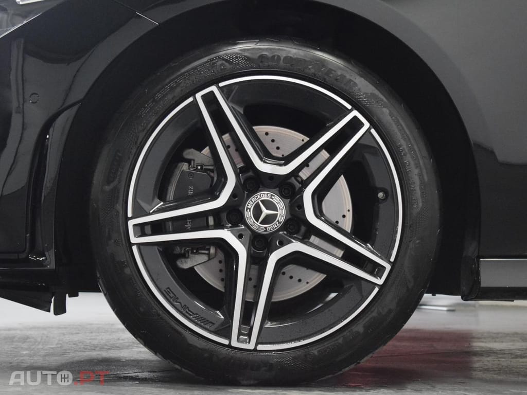 Mercedes-Benz CLA 250 e Auto AMG Line