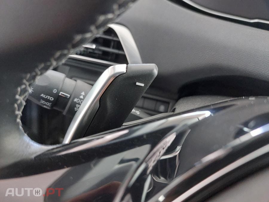 Peugeot 5008 1.5 BlueHDi Allure EAT8