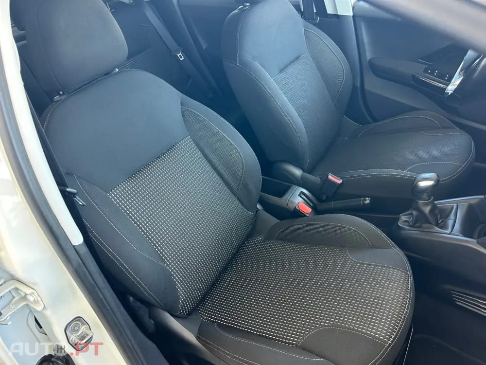 Peugeot 208 1.2 PureTech Allure