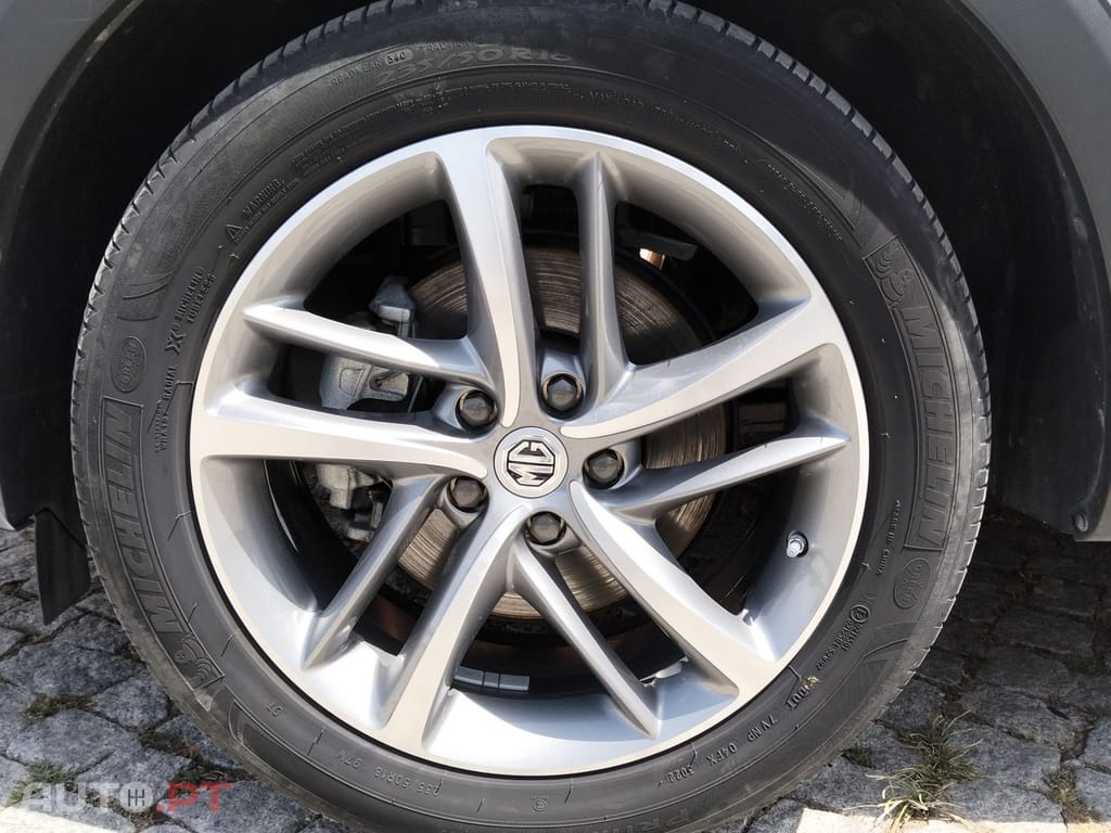 MG EHS 1.5 T-GDI Plug-in Hybrid Luxury