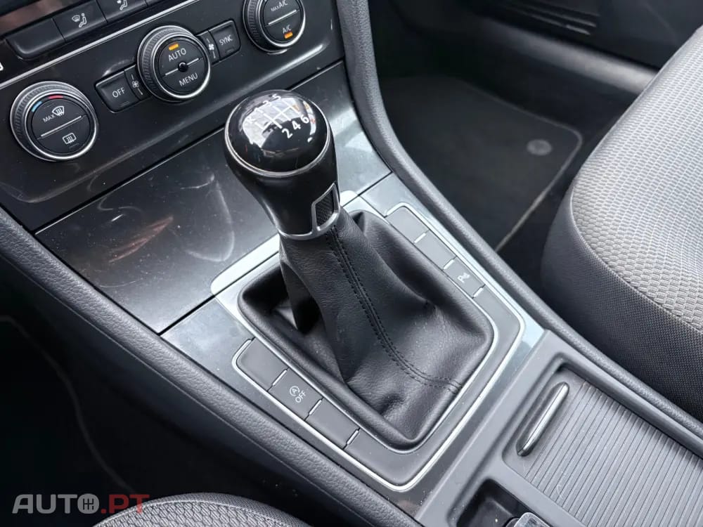 Volkswagen Golf 1.0 TSI Confortline