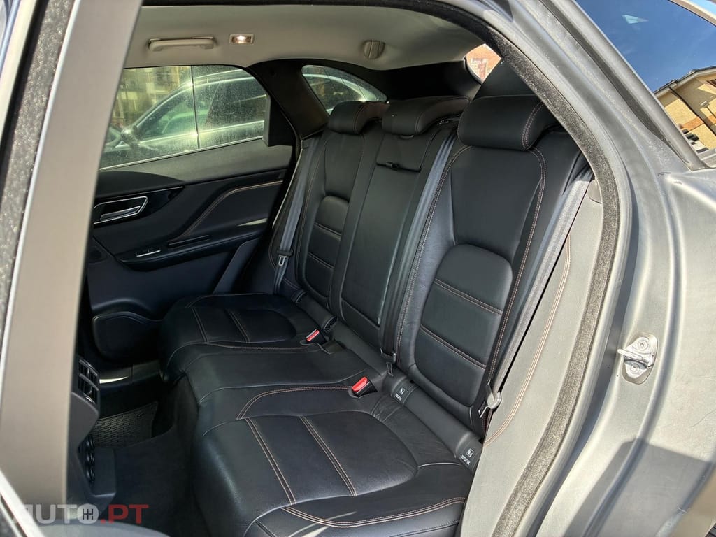 Jaguar F-Pace 2.0 i4D Pure