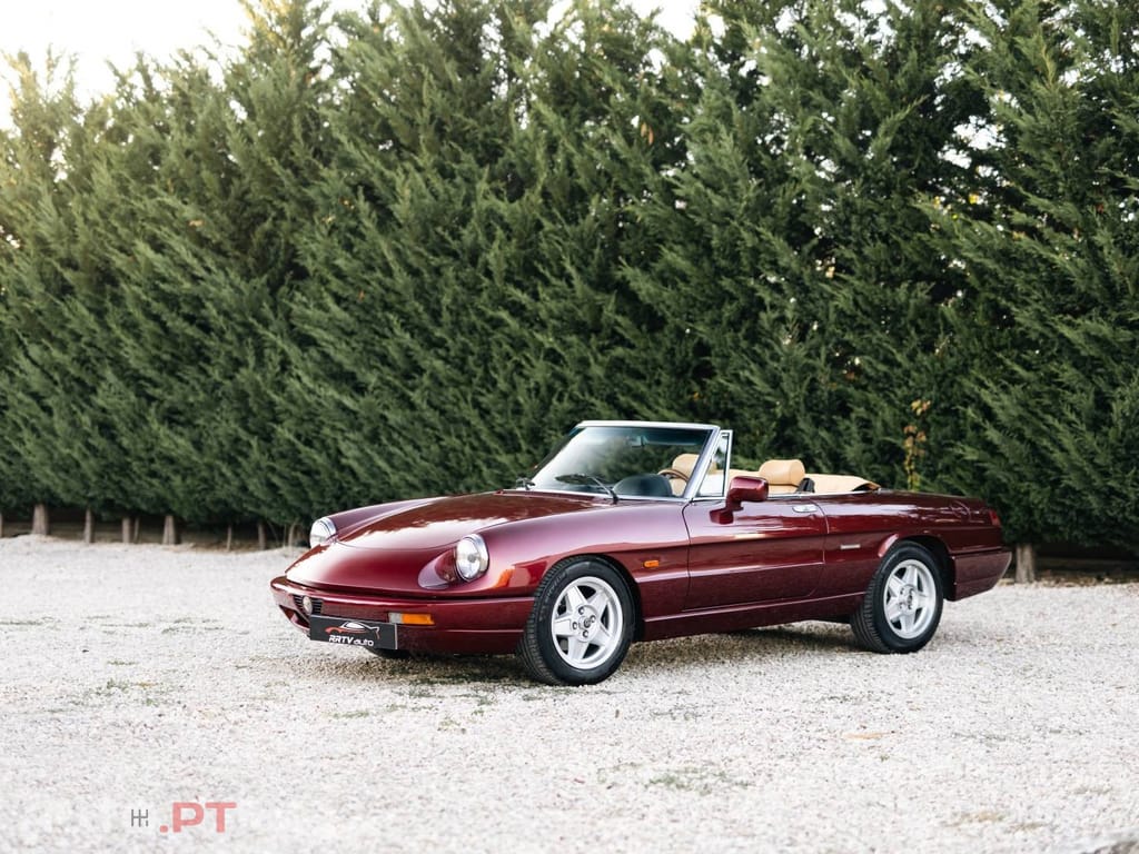 Alfa Romeo Spider 2.0