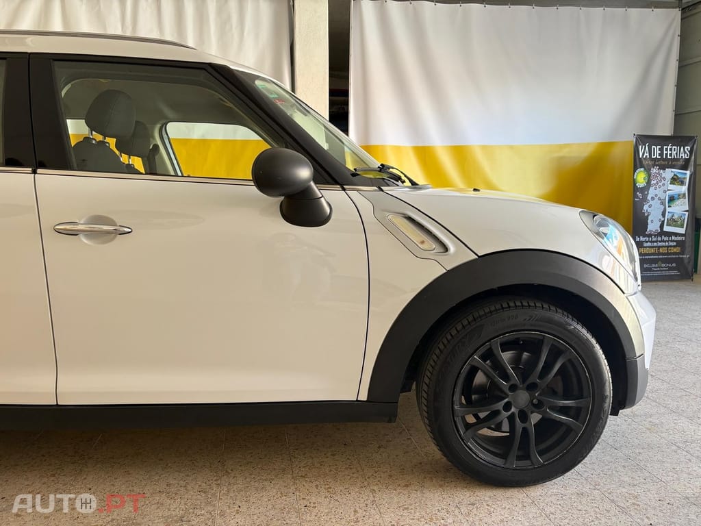 MINI Countryman One D