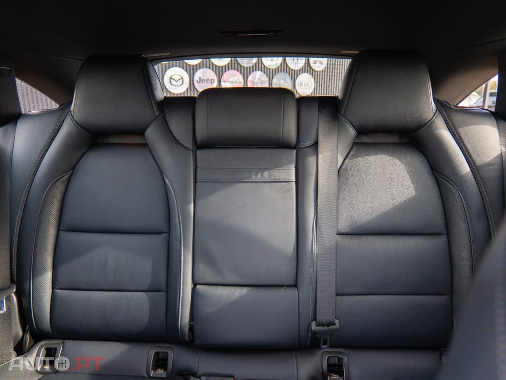 Mercedes-Benz CLA 220 d 7G-DCT AMG Line