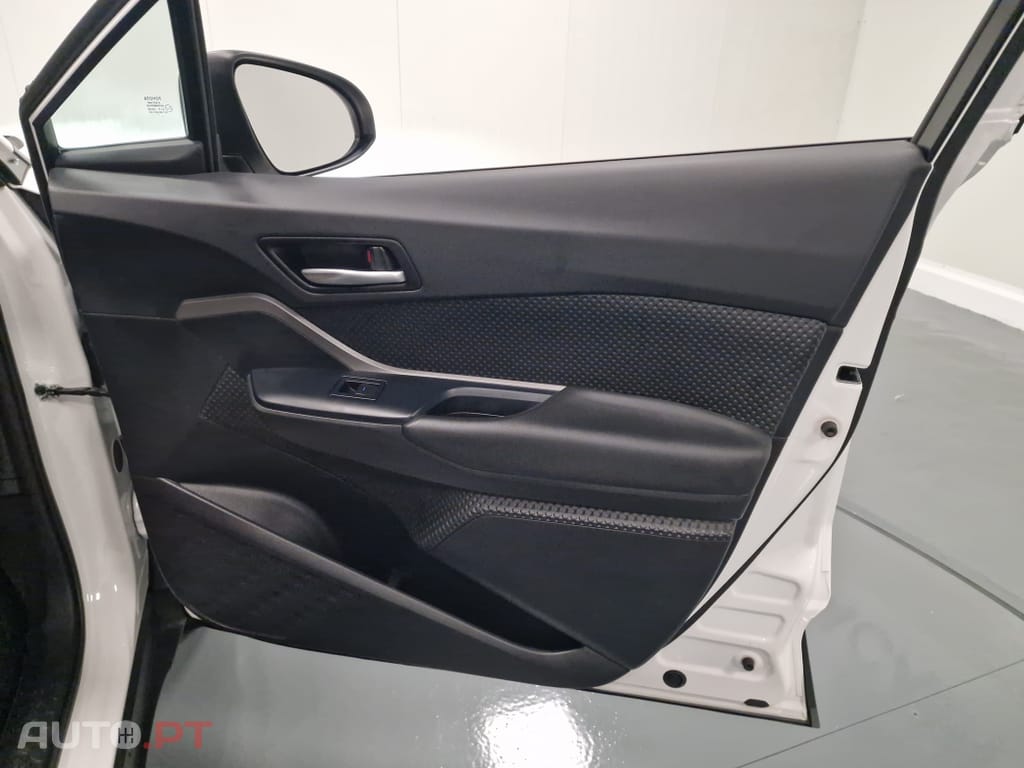 Toyota C-HR 1.8 Hybrid Comfort