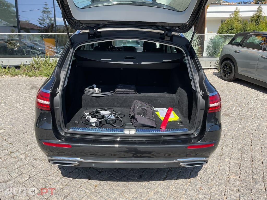 Mercedes-Benz E 300 de Avantgarde