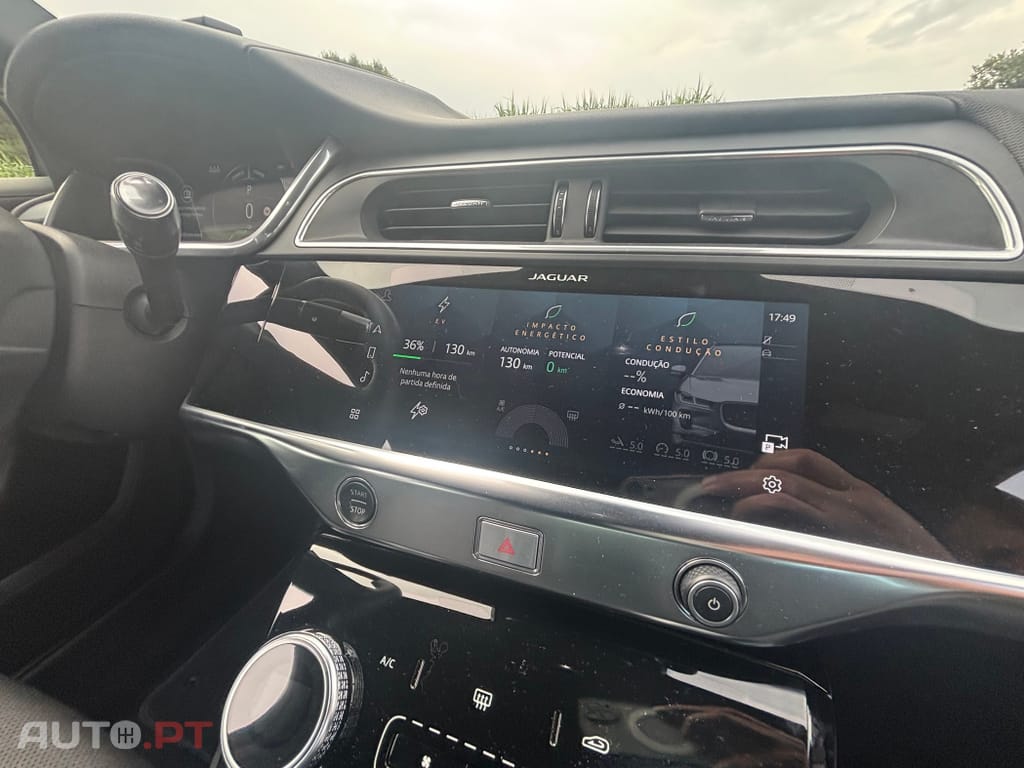 Jaguar I-Pace EV400 R-Dynamic HSE AWD