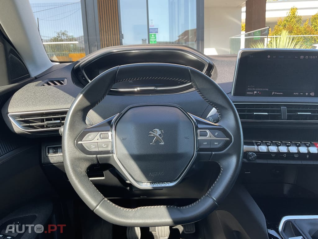Peugeot 3008 1.5 BlueHDi Active