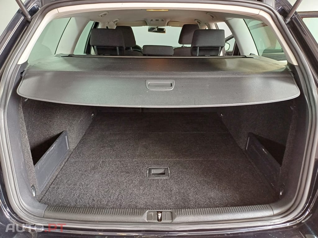 Volkswagen Passat 1.6 Tdi Confortline