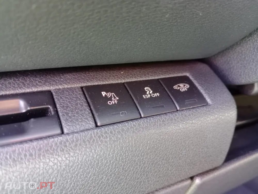 Peugeot 3008 1.6 HDi Roland Garros