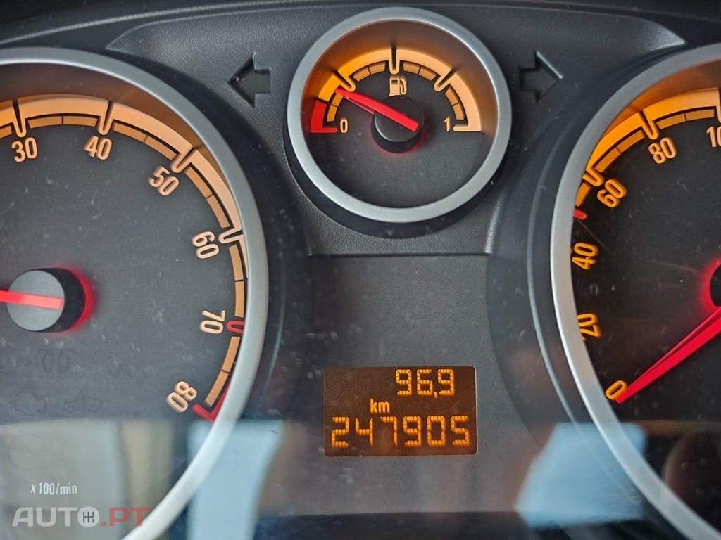 Opel Corsa 1.2 16V EcoFLEX Easytronic Color Elegance