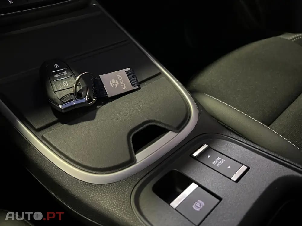 Jeep Avenger 1.2 e-Hybrid Summit DCT