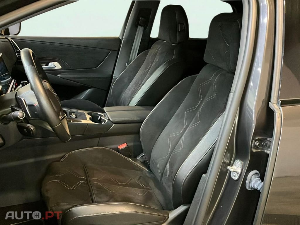 DS DS7 Crossback E-Tense Performance Line+ EAT8