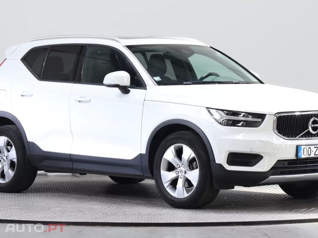 Volvo XC40 1.5 T3 Momentum Plus