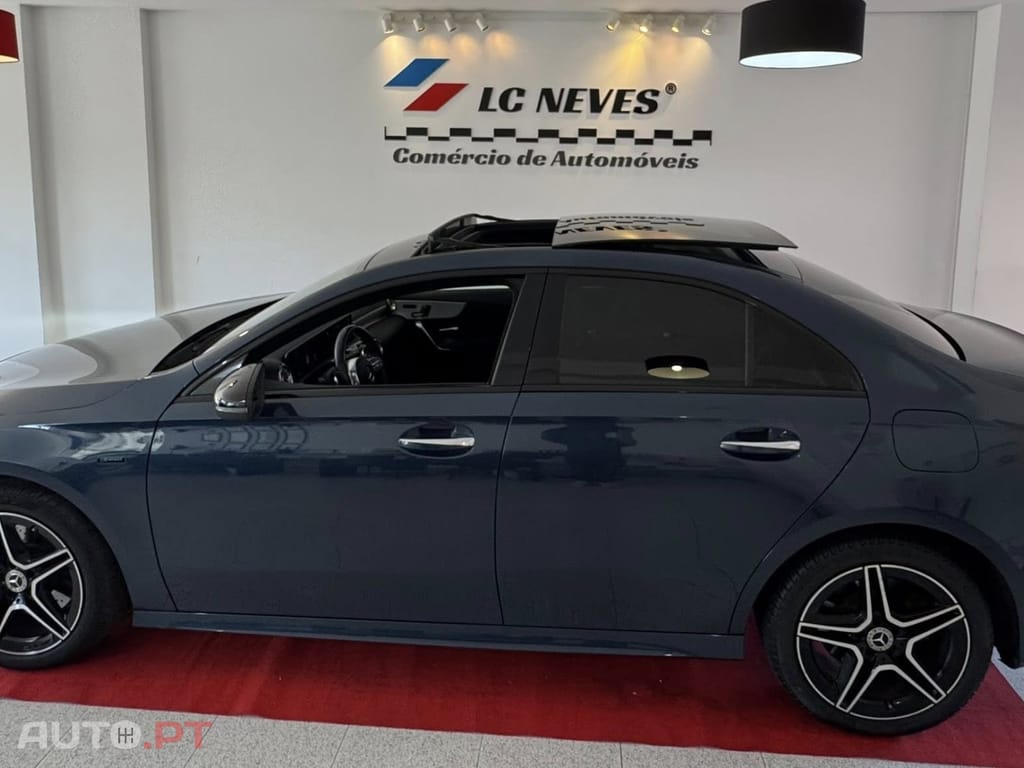 Mercedes-Benz A 250 e AMG Line