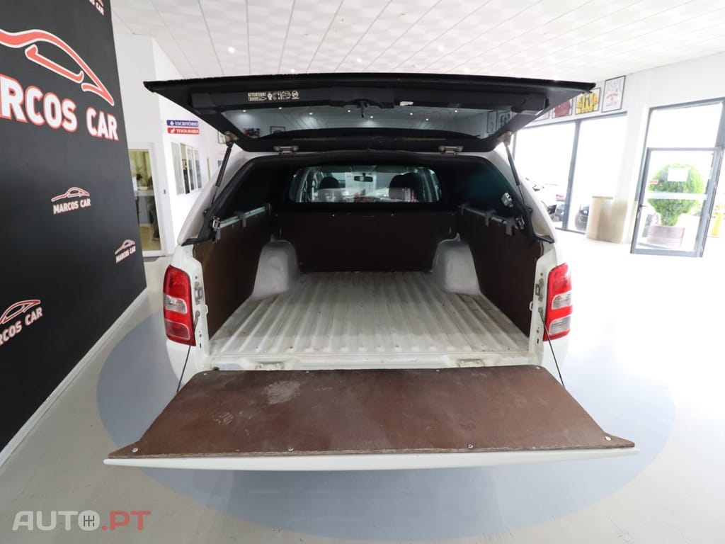 Mitsubishi L200 2.4 DI-D CD 4Kaizen Space Cab 3L 4WD