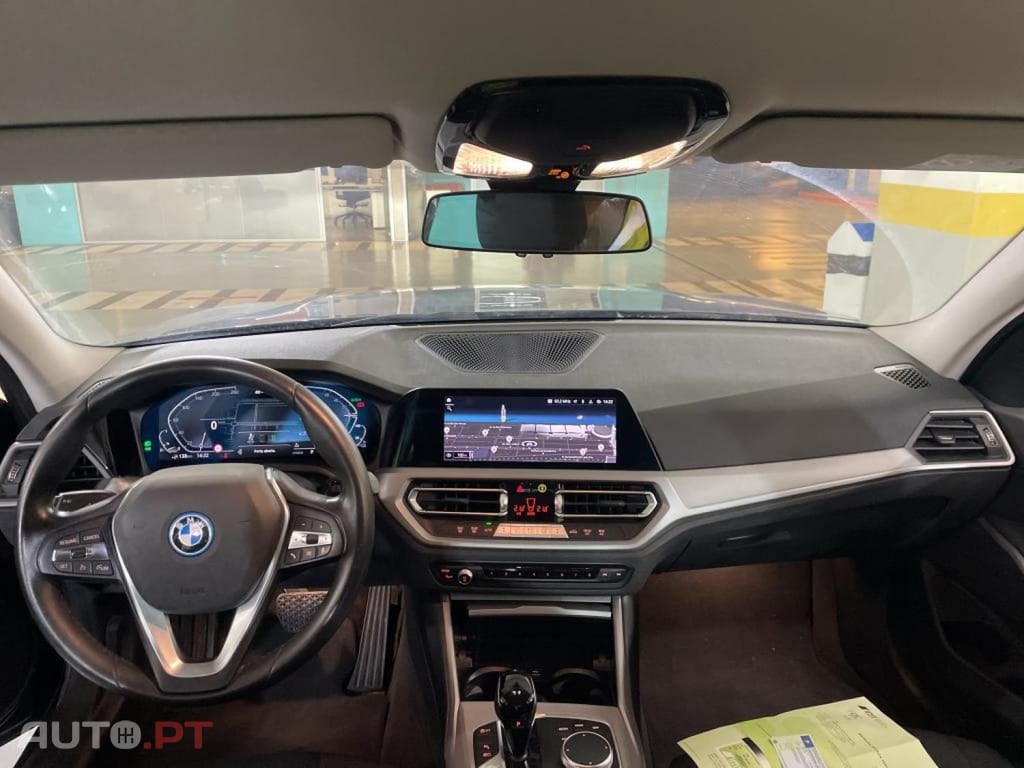 BMW 320 e Auto