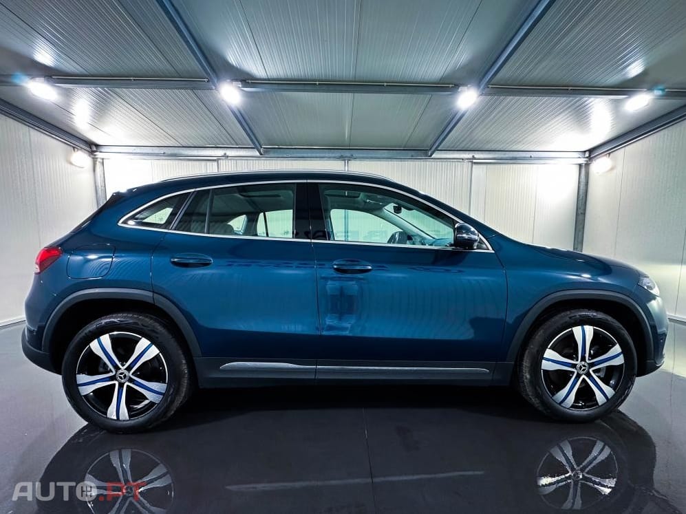 Mercedes-Benz EQA 250+ Electric Art