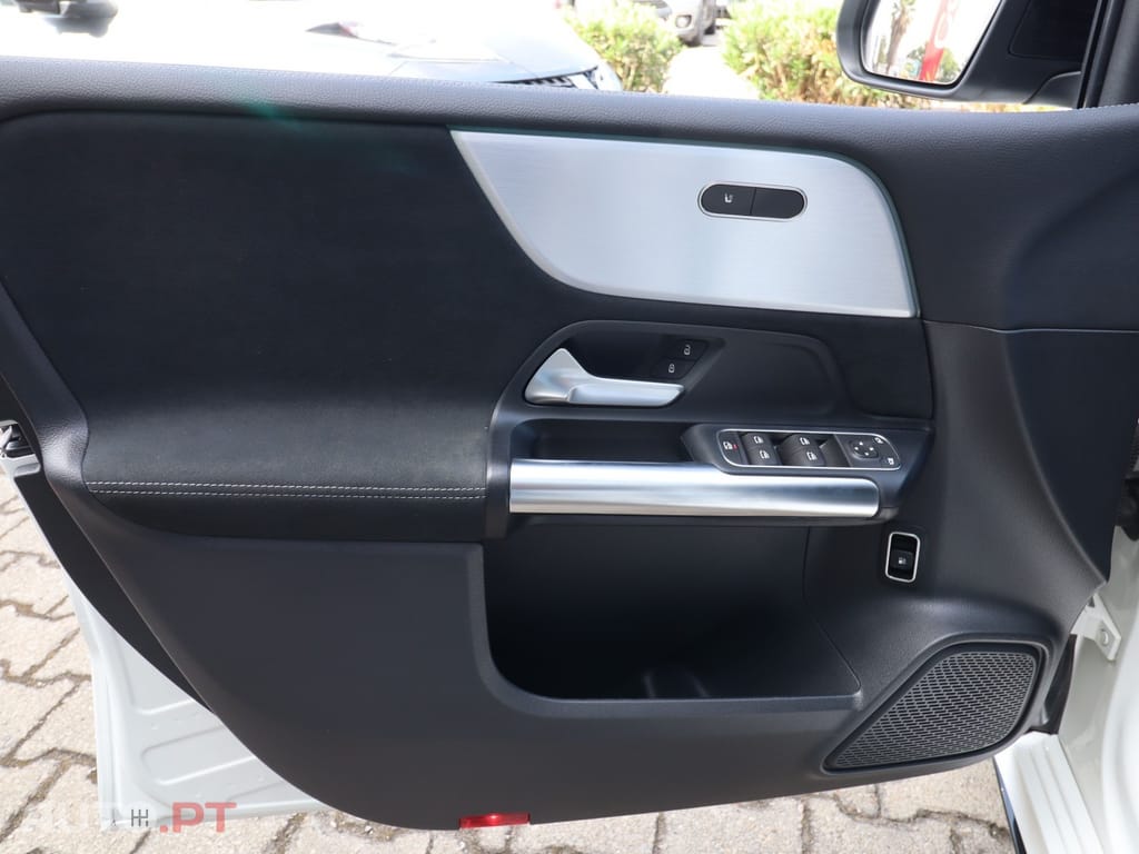 Mercedes-Benz B 250 AMG LINE