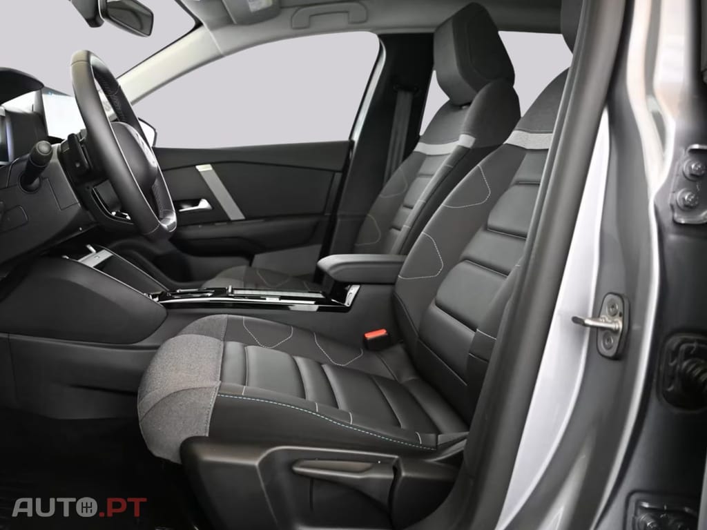 Citroen C4 X 1.2 PURETECH MAX (AUTO)