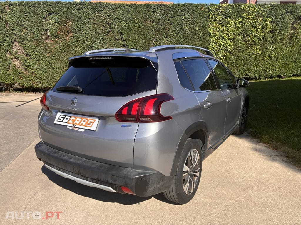 Peugeot 2008 1.2 PureTech Allure
