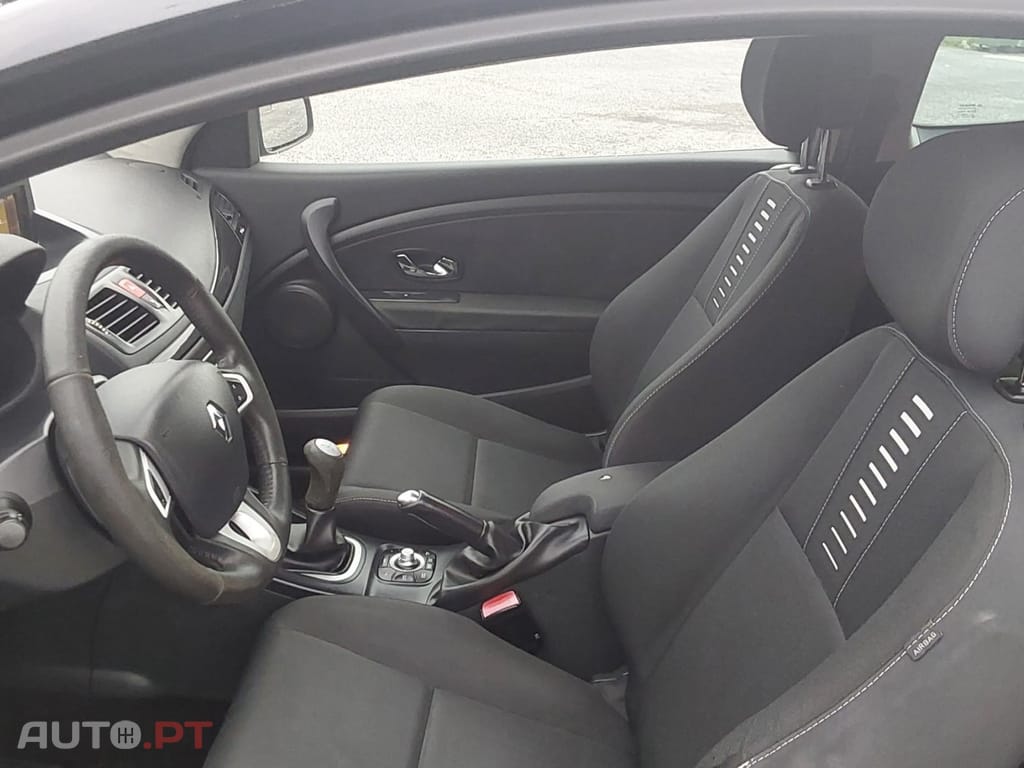 Renault Mégane Coupe 1.5 dCi Dynamique CO2 Champion