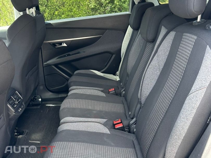 Peugeot 5008 1.5 BlueHDi Active